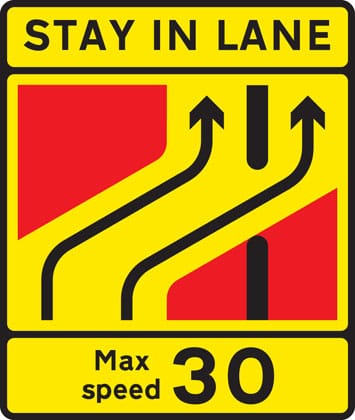 One lane crossover at contraflow road works - Image 1