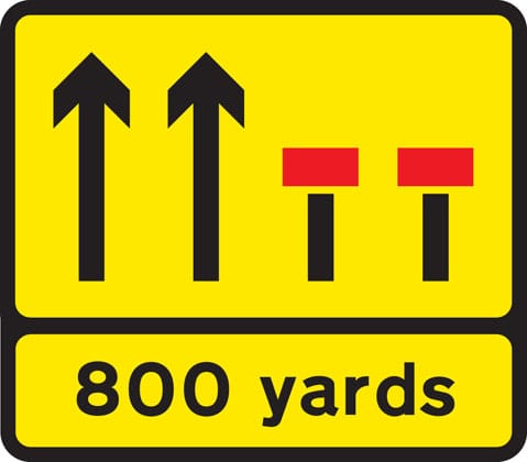 Temporary lane closure (the number and position of arrows and red bars may be varied according to lanes open and closed) - Image 1