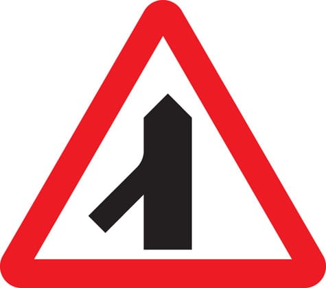 Traffic merging from left ahead - Image 1